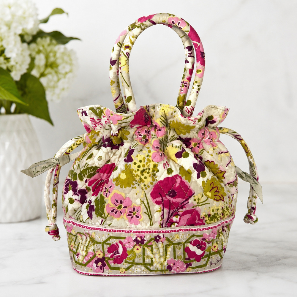Vera Bradley Laura Drawstring Tote Make Me Blush Floral Retired 2 Zip Pockets